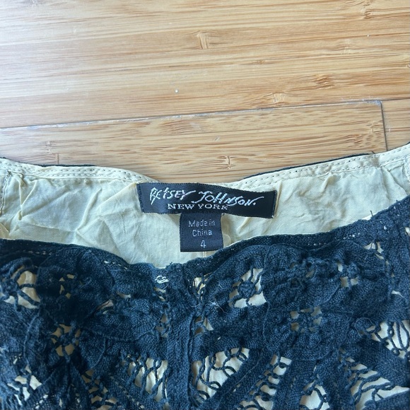 1989 Vintage Betsey Johnson  Black Lace Flared Midi Skirt  Size 4 Retro Gothic - Picture 7 of 8